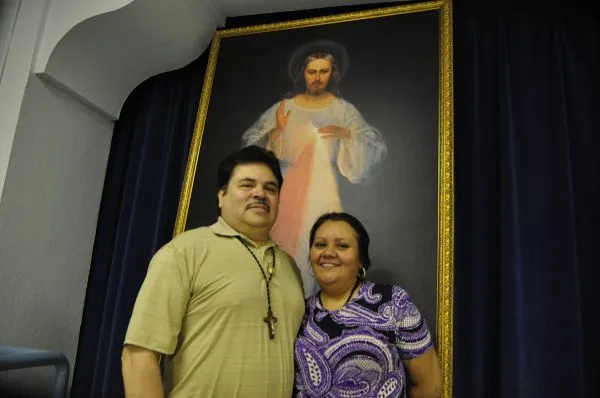 https://marianos.org/sites/default/files/field/image/aguayo_0.jpg