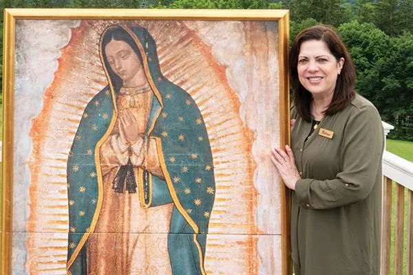 https://marianos.org/sites/default/files/field/image/our_lady_o_vivian.jpg